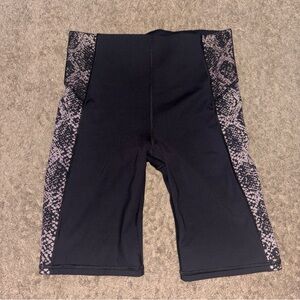 Athleta Stay Fly 9” Shorts